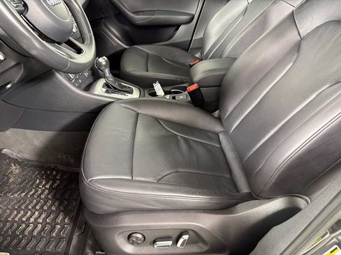 Used 2018 Audi Q3 2.0T Premium w/ Convenience Package AWD/4WD image 10