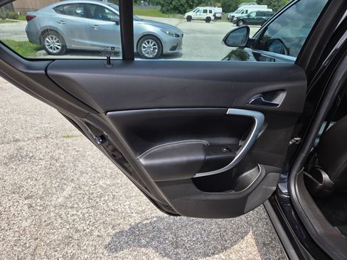 Used 2015 Buick Regal Premium w/ Experience Buick Package FWD image 16