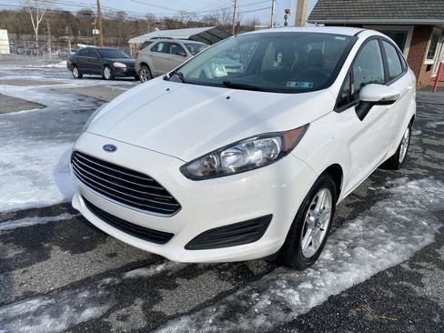 Used 2019 Ford Fiesta SE w/ Cold Weather Package image 1
