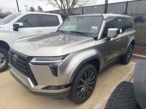 New 2026 Lexus GX 550 image 4