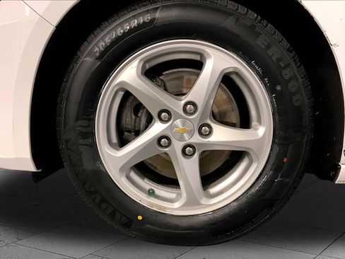 Used 2018 Chevrolet Malibu LS image 9