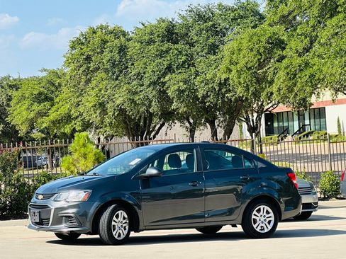Used 2020 Chevrolet Sonic LS FWD image 4