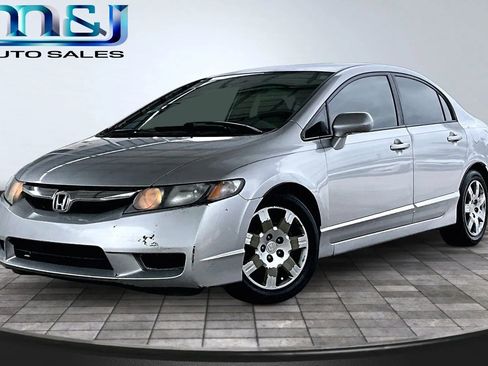 Used 2010 Honda Civic LX image 1