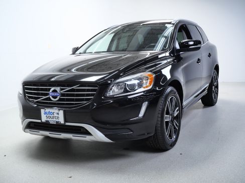 Used 2017 Volvo XC60 T5 Dynamic w/ Preferred Option Package AWD/4WD image 12