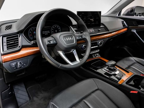 Used 2023 Audi Q5 2.0T Premium Plus w/ Premium Plus Package image 3