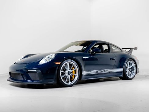 Used 2018 Porsche 911 GT3 RWD image 1