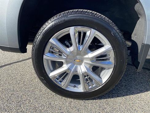 Used 2025 Chevrolet Silverado 1500 High Country AWD/4WD image 49