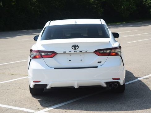 Used 2022 Toyota Camry SE w/ Audio Upgrade Package FWD image 25