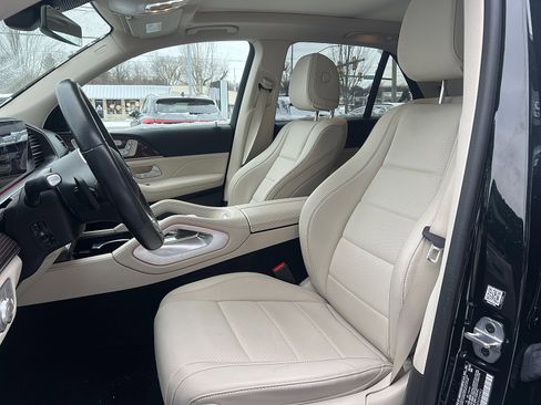 Used 2023 Mercedes-Benz GLE 450 4MATIC image 11