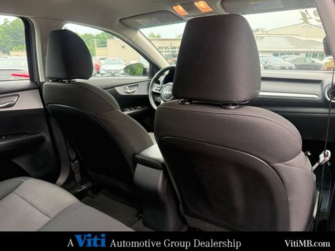 Used 2024 Kia Forte LXS w/ LXS Technology Package FWD image 25