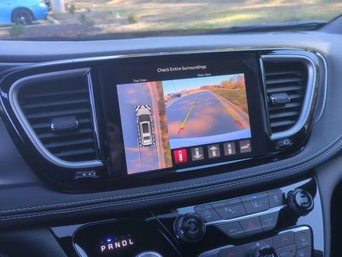 New 2026 Chrysler Pacifica Select w/ S Appearance Package image 36