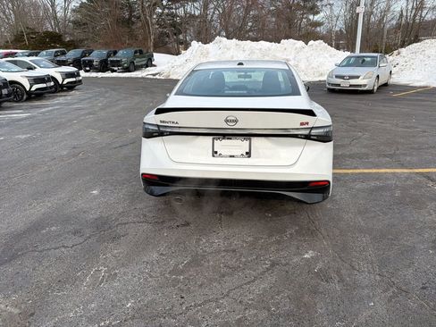 New 2026 Nissan Sentra SR w/ Floor Mat Package image 4