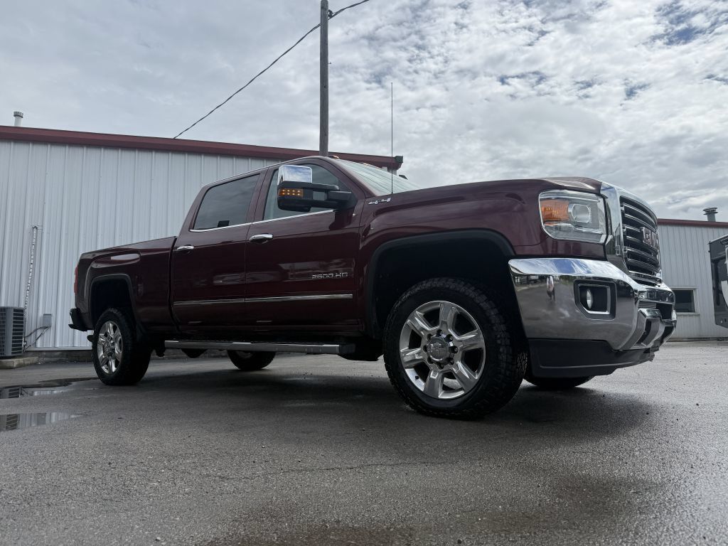 Used 2017 GMC Sierra 2500 SLT AWD/4WD image 2
