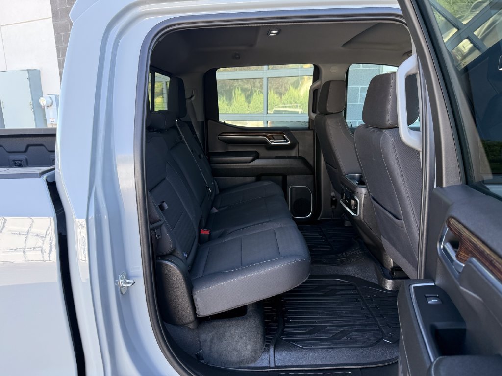 Used 2024 GMC Sierra 1500 Elevation w/ Preferred Package AWD/4WD image 39