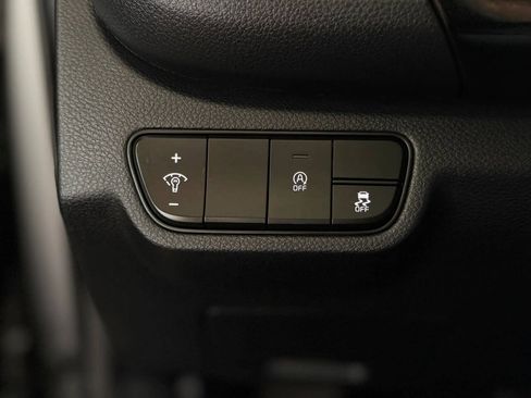 Used 2025 Kia Seltos S AWD/4WD image 28