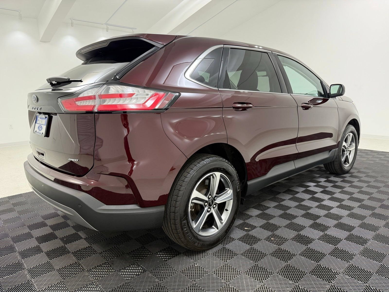 Used 2024 Ford Edge SEL w/ Convenience Package AWD/4WD image 8