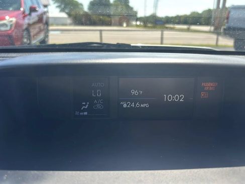 Used 2014 Subaru Forester 2.5i Limited w/ Popular Package #2 AWD/4WD image 5