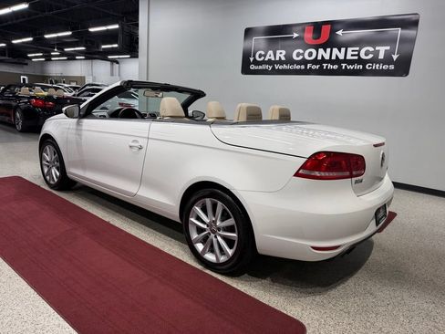 Used 2013 Volkswagen Eos Komfort FWD image 17