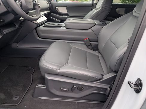 New 2026 Ford Expedition Max Active AWD/4WD image 10