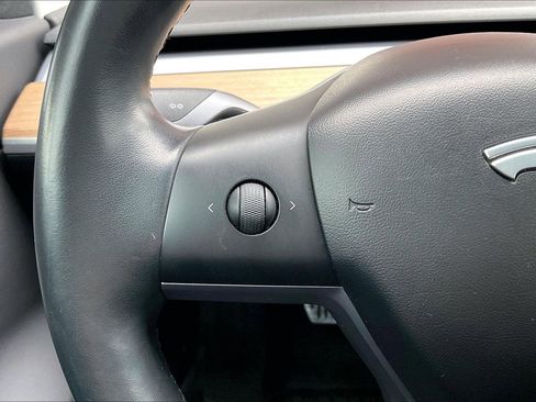 Used 2019 Tesla Model 3 Long Range image 10