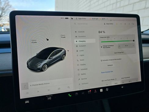 Used 2021 Tesla Model 3 Standard Range Plus image 44