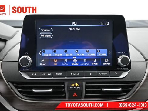 Used 2024 Nissan Altima 2.5 SV FWD image 16