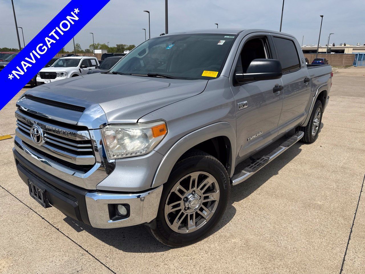 Used 2016 Toyota Tundra SR5 w/ SR5 Upgrade Package RWD image 1