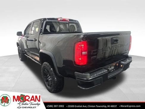 Used 2022 Chevrolet Colorado ZR2 w/ ZR2 Midnight Special Edition AWD/4WD image 3