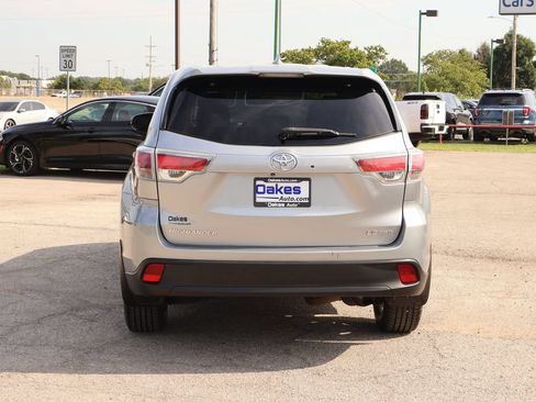 Used 2015 Toyota Highlander Plus AWD/4WD image 6