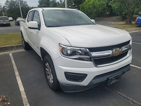 Used 2020 Chevrolet Colorado LT RWD image 2