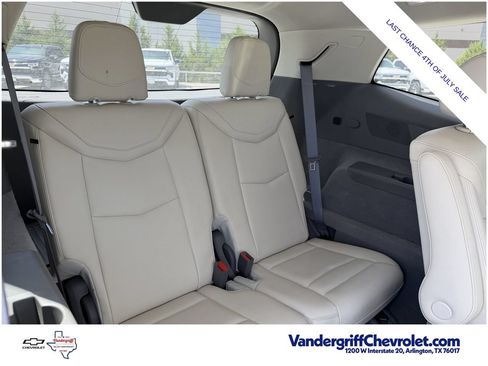 Used 2021 Cadillac XT6 Premium Luxury FWD image 28