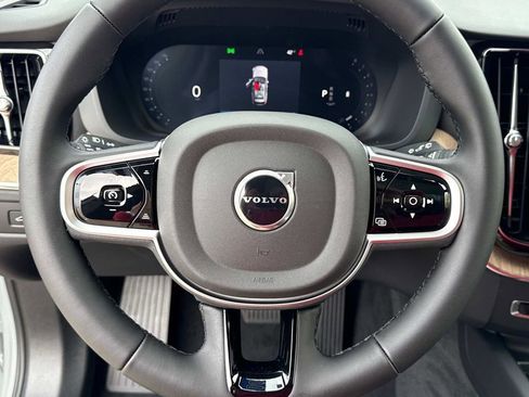 New 2026 Volvo XC60 B5 Plus w/ Climate Package PRO image 26