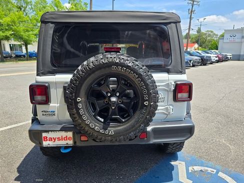 Used 2023 Jeep Wrangler Unlimited w/ Cold Weather Group AWD/4WD image 31