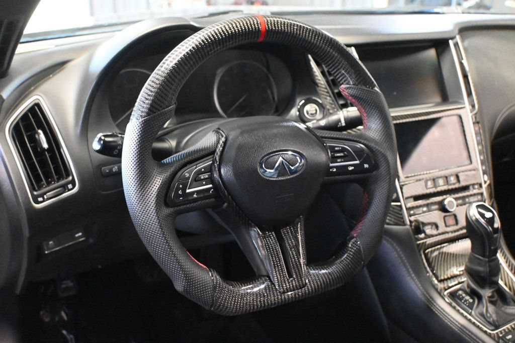 Used 2018 INFINITI Q60 3.0t Luxe RWD image 9
