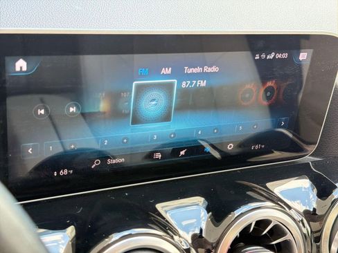 Used 2021 Mercedes-Benz GLA 250 image 23