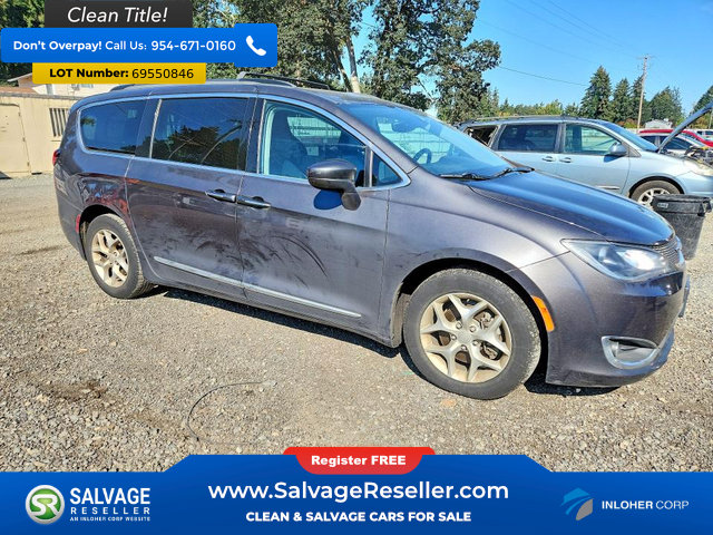 Used 2017 Chrysler Pacifica Touring-L w/ Tire & Wheel Group FWD image 5