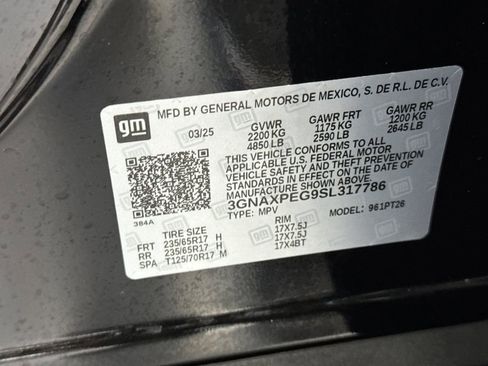 Used 2025 Chevrolet Equinox LT image 29