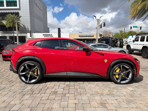 Used 2025 Ferrari Purosangue image 10