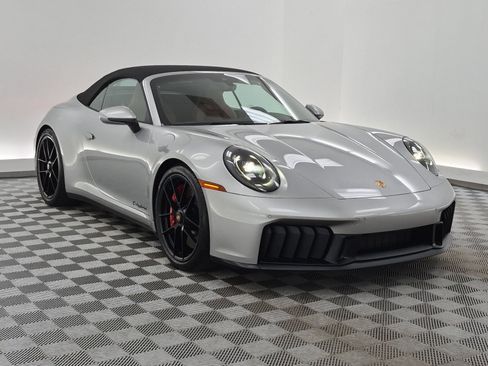Used 2025 Porsche 911 Carrera GTS RWD image 7