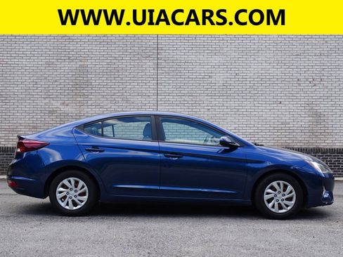 Used 2019 Hyundai Elantra SE FWD image 5