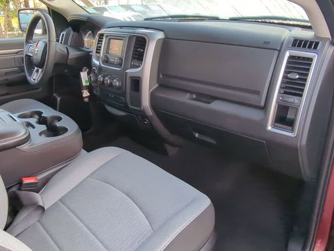 Used 2024 RAM 1500 Classic SLT image 28