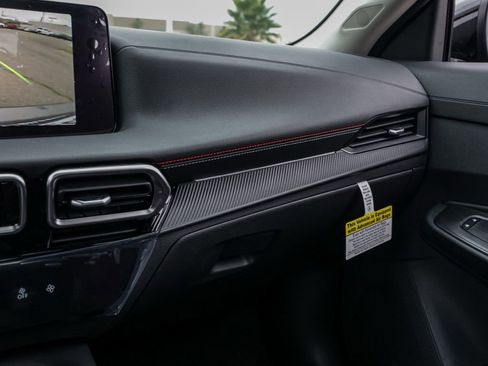 New 2026 Nissan Sentra SR w/ Floor Mat Package image 28