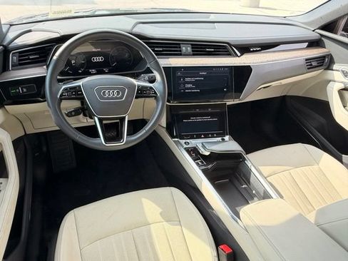 Used 2024 Audi Q8 e-tron Premium Plus w/ Premium Plus Package AWD/4WD image 8