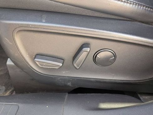 Used 2023 Ford Escape ST-Line w/ Tech Pack #1 AWD/4WD image 13