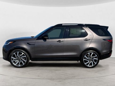 Used 2025 Land Rover Discovery Dynamic SE AWD/4WD image 7