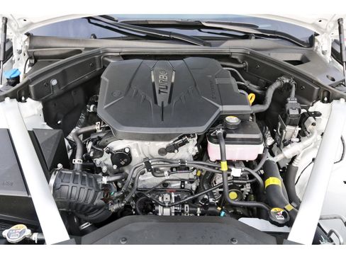 Used 2025 Genesis G70 2.5T RWD image 32