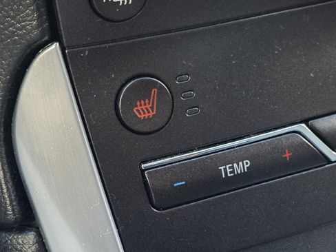 Used 2018 Ford Edge Titanium w/ Technology Package image 18