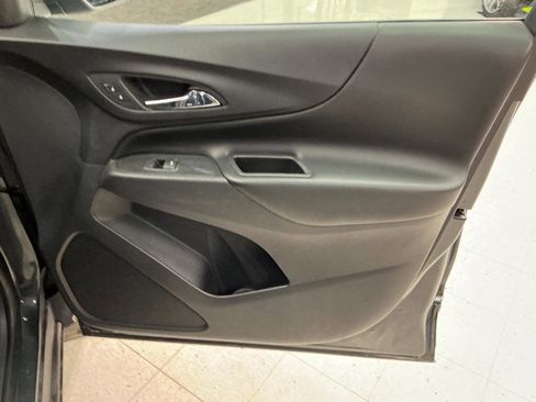 Used 2020 Chevrolet Equinox LT image 27