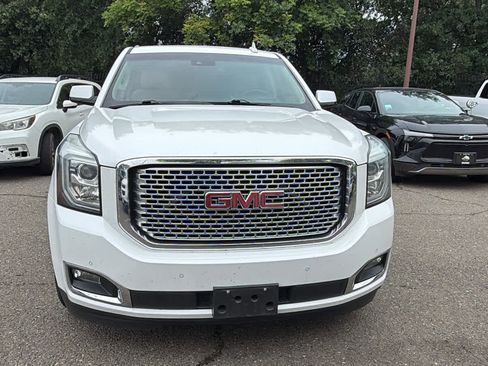 Used 2016 GMC Yukon Denali w/ Open Road Package AWD/4WD image 2