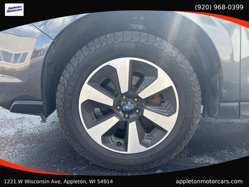 Used 2017 Subaru Forester 2.5i Premium AWD/4WD image 12
